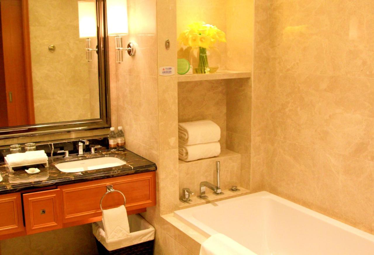 Huaguoshan Hotel Лянюнган Екстериор снимка