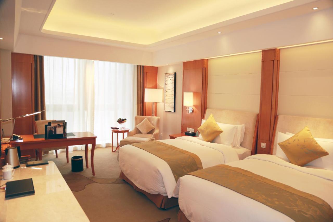 Huaguoshan Hotel Лянюнган Екстериор снимка